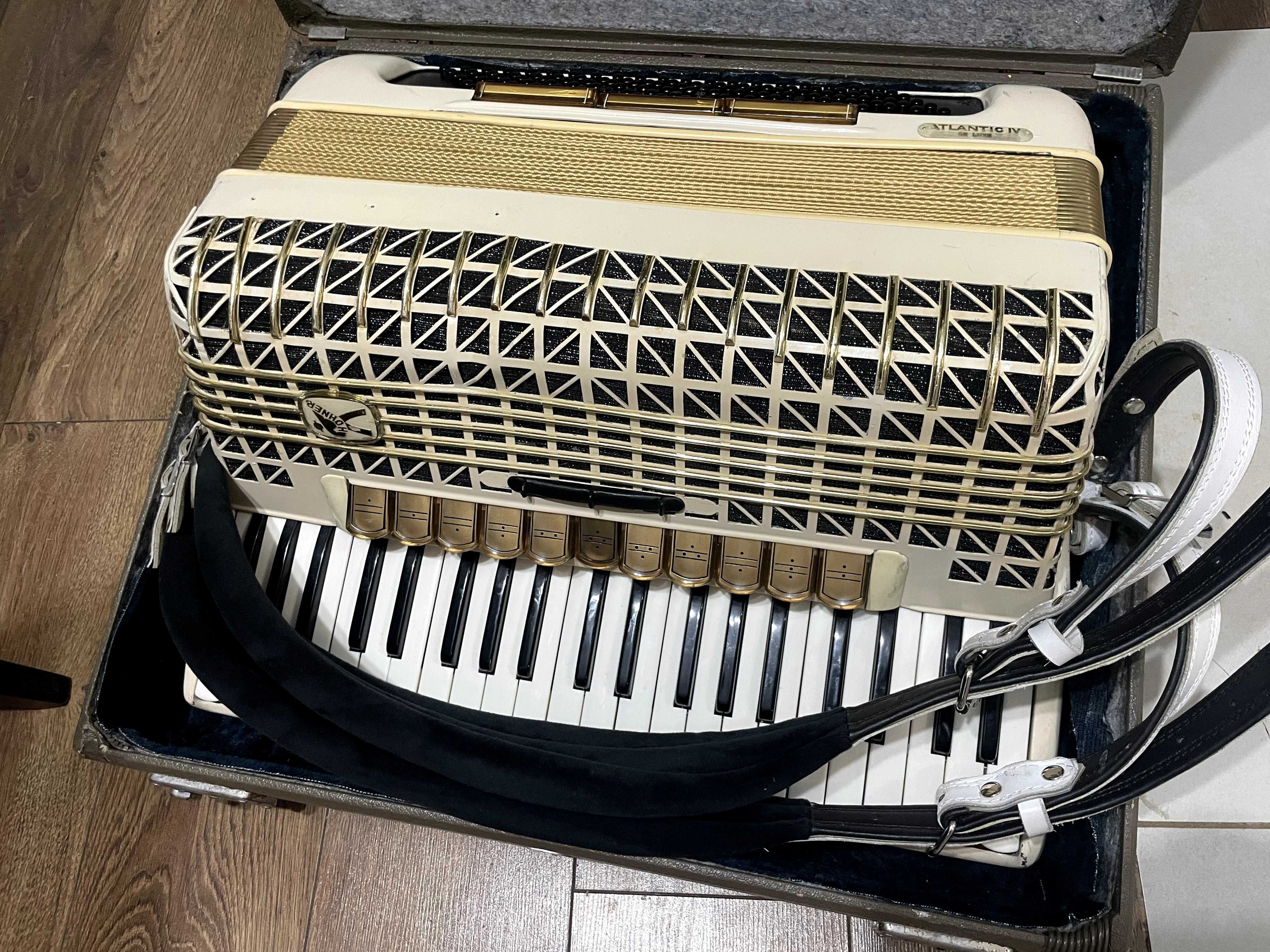 Hohner Atlantic  Deluxe