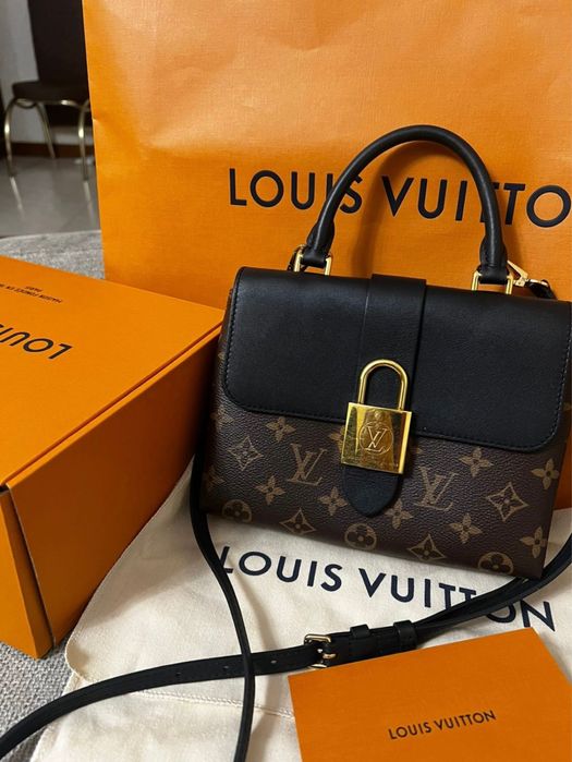 Продаю сумочку  LOUIS VUITTON