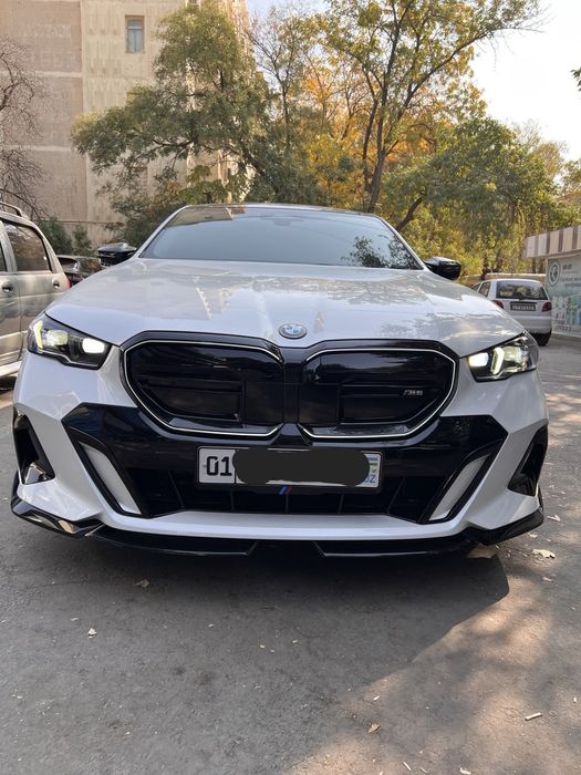 Продаётся BMW I5 35L FULL