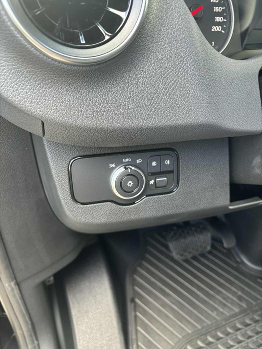 Mercedes sprinter nou nouță 317cdi nimic de reproșat.