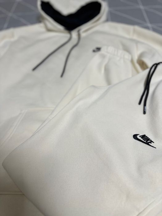 Мъжки екип налични размери