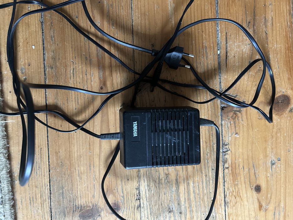 Синтезатор YAMAHA