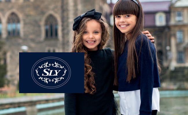 Новая. Школьная форма. Польша. Сарафан, брюки, юбка.