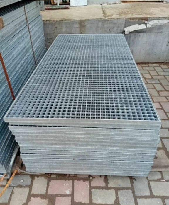 Grătare zincată și trepte galvanizate zincate orice dimensiune