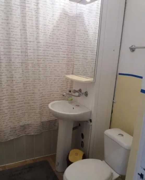 Дава се под наем Едностаен апартамент в Пловдив, Гагарин - 25 кв.м за 117.3 € - Снимка #2