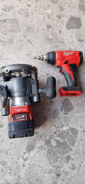 Milwaukee freza , suflantă pe acumulator