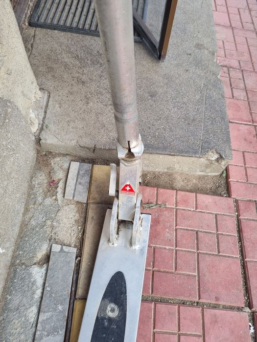 Trotinetă Micro Swiss Design – aluminiu, pliabilă, funcțională