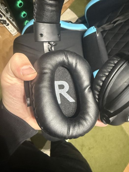Слушалки Logitech G PRO