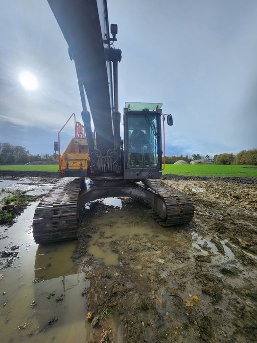 Volvo ec 250 an 2016 !