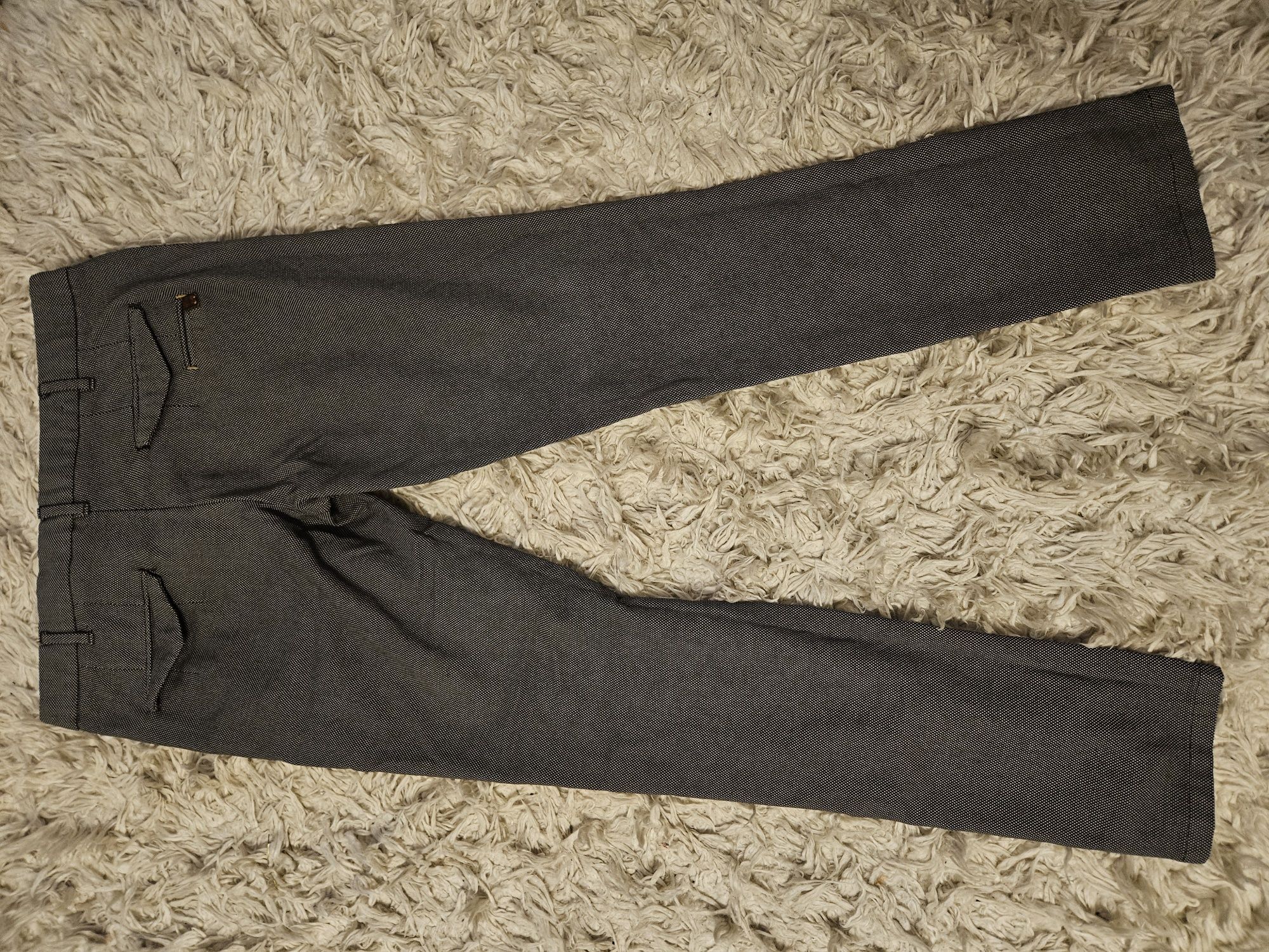 Pantaloni barbati Zara