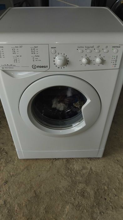 Indesit пералня 7кг