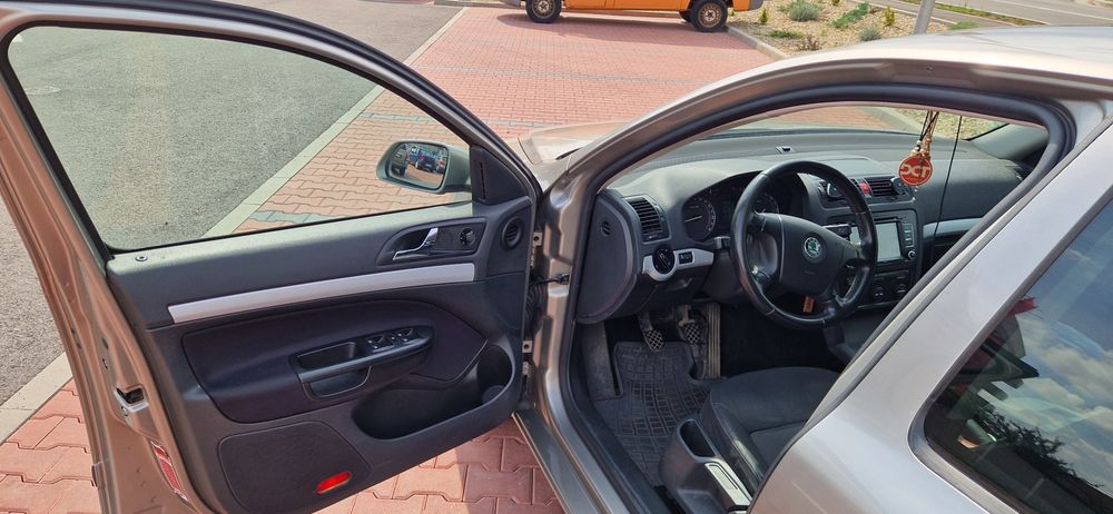 Skoda Octavia 2 (2008) - stare foarte buna