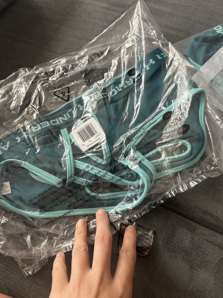 Sport bra under armour