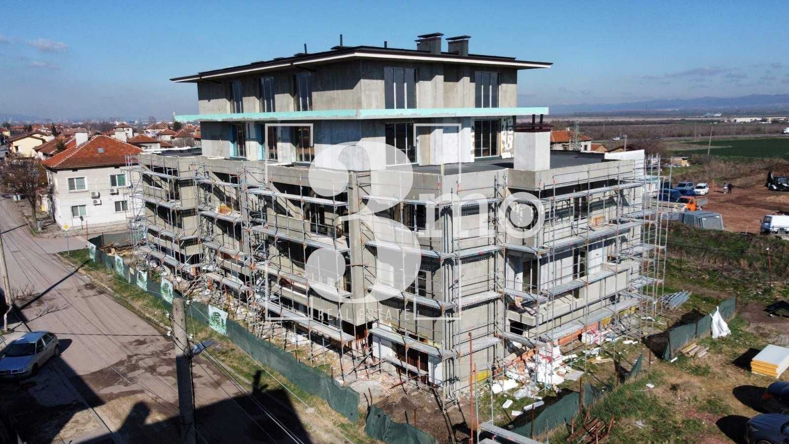 „3mo“ продава четиристаен апартамент, находящ се в с. Гара Елин Пелин
