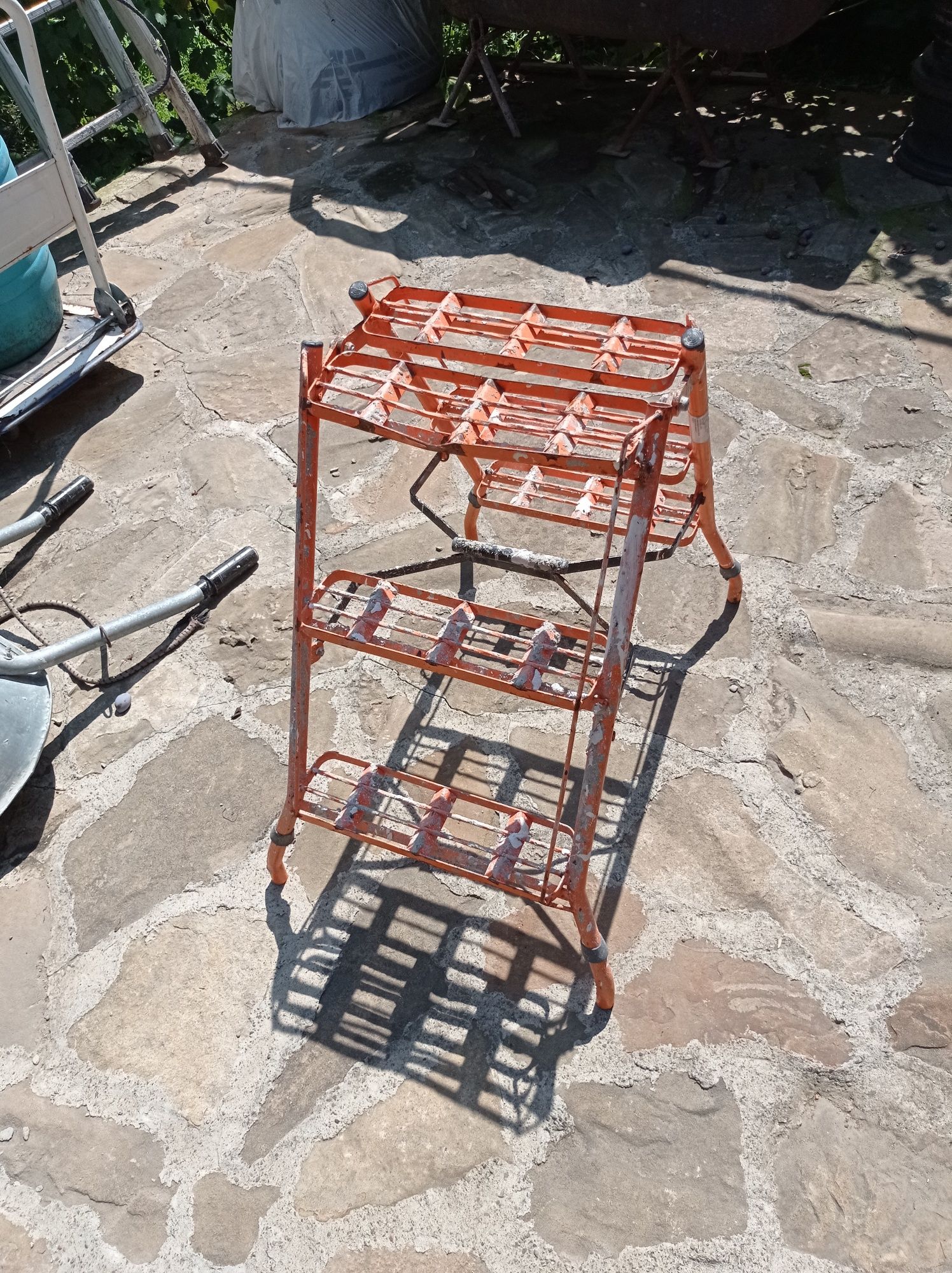 Scăriță mica folosita in constructii