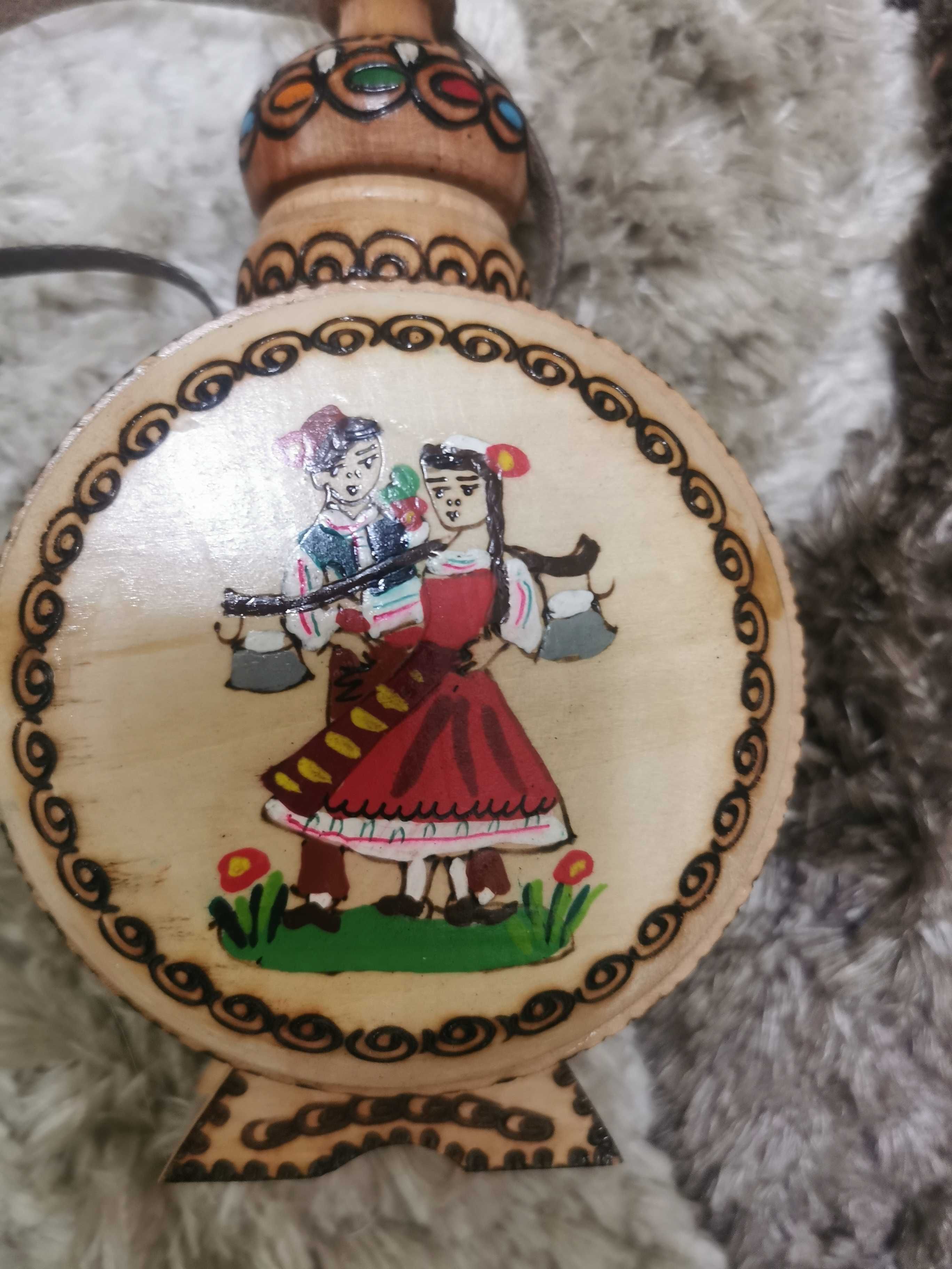 Продавам чисто нова дървена бъклица