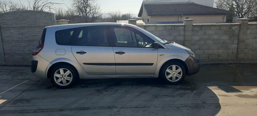 Renault Grand Scenic 7 местно