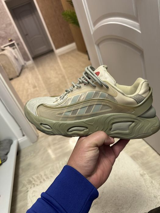 Adidas   43.1/3