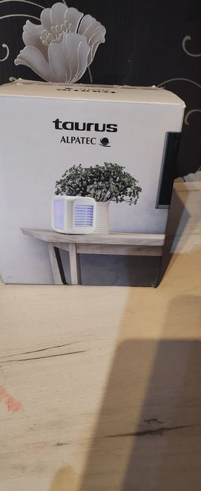Mini climatizator cu lumini