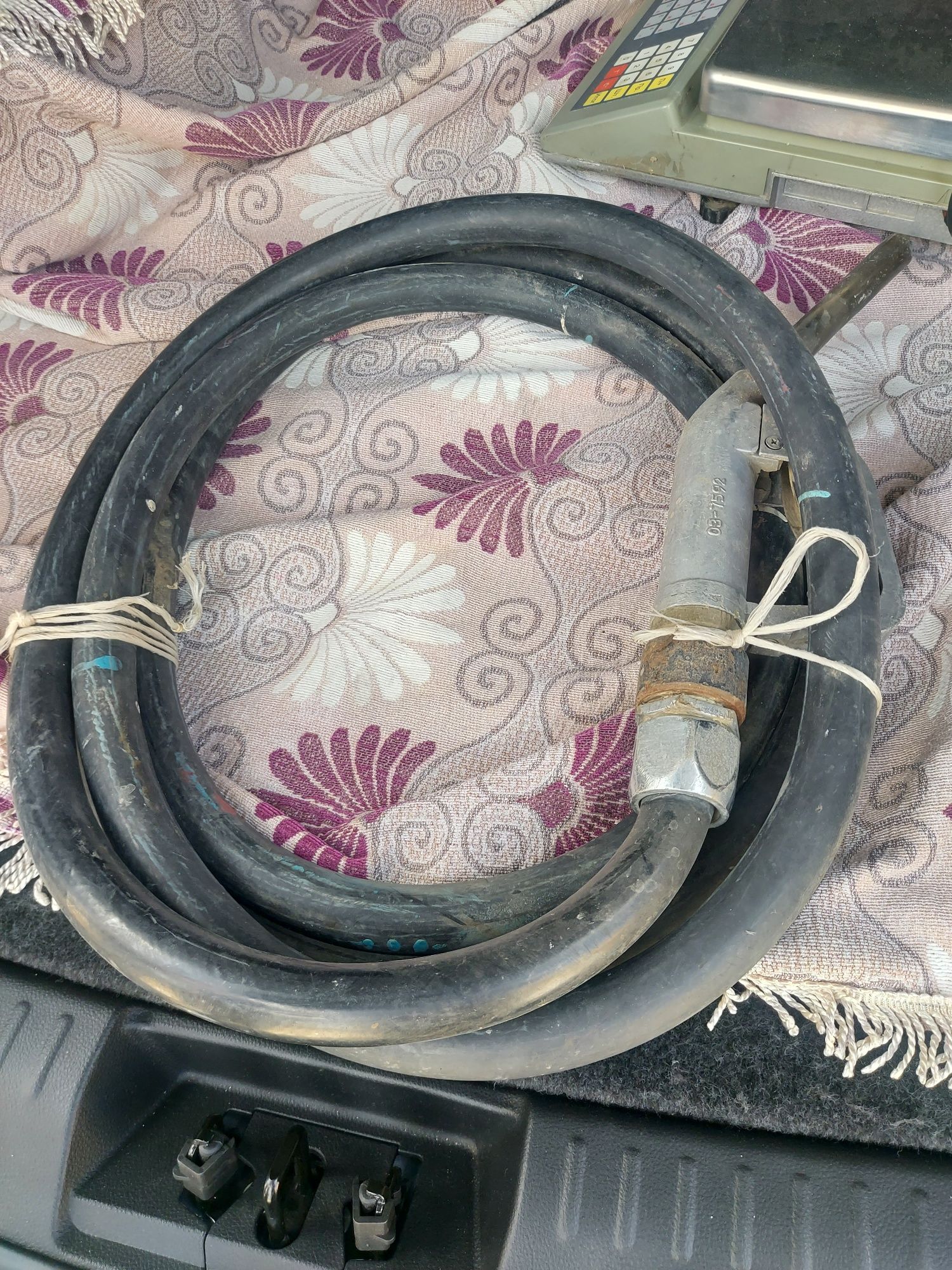 Продам заправочный шланг