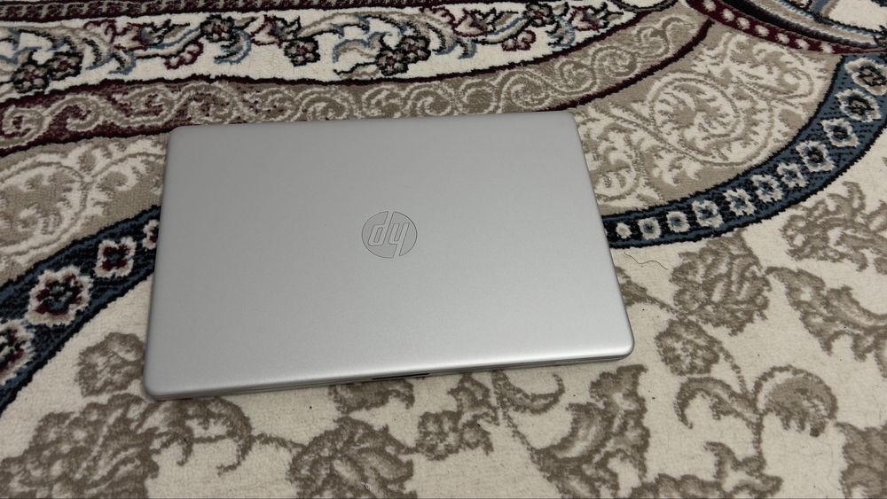 HP Laptop 15.6 i5 1135G7