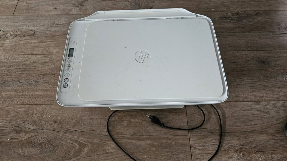 Imprimanta Multifunctionala A4 - HP Deskjet 2700