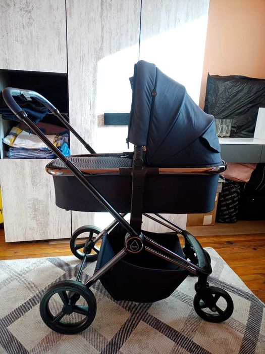 Продавам количка 2 в 1.