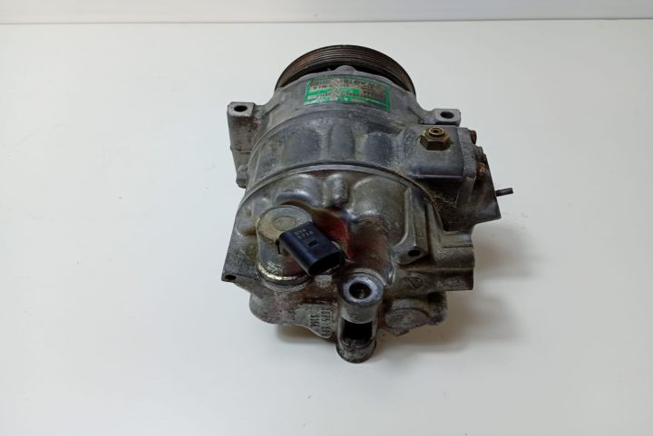 Compresor AC 1K0820803Q Volkswagen VW Passat B6 seria