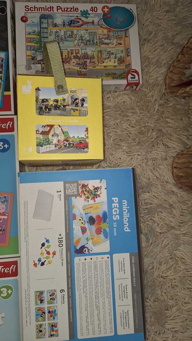 Carti si materiale educationale pentru copii mici