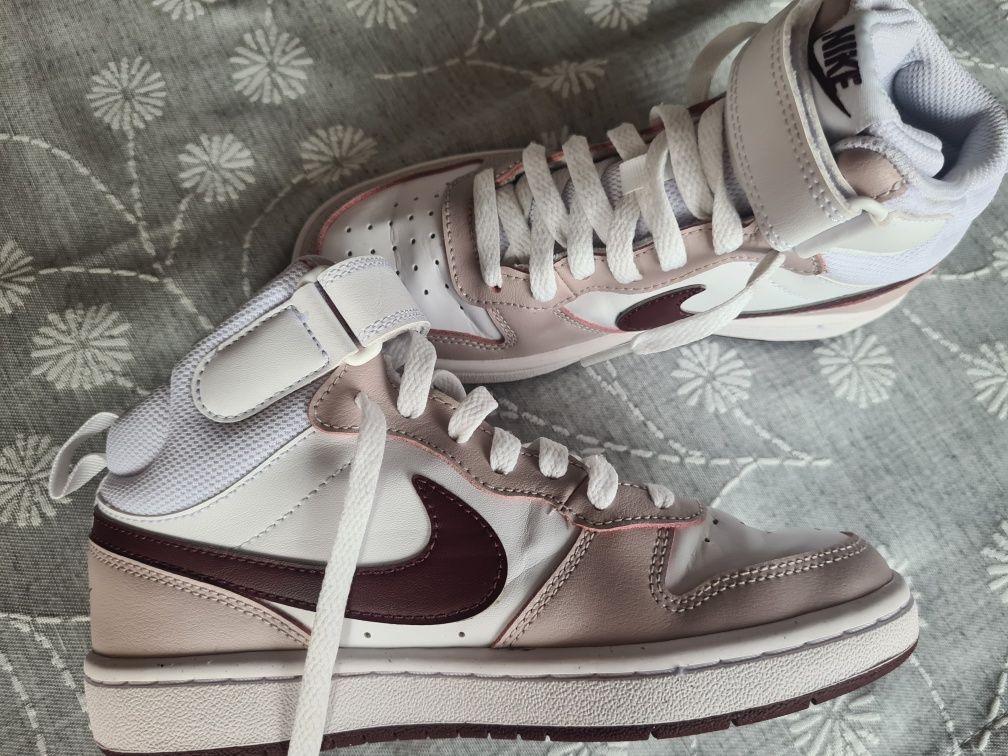 Nike Маратонки Court Borough Mid 2