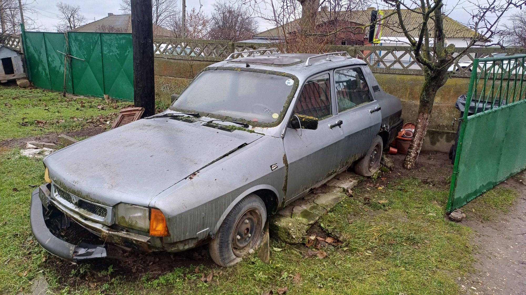 Vând mașină pentru TICHET RABLA