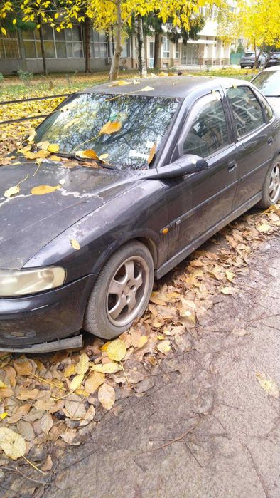 за части Опел Вектра 1996 с газова уредба