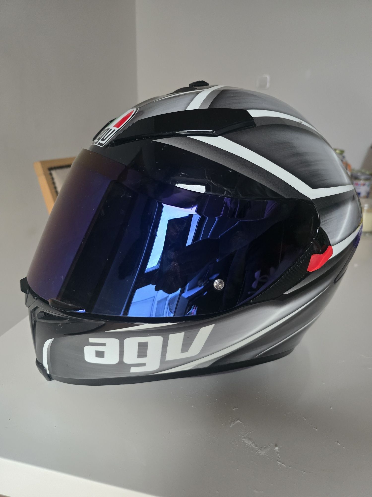 Каска AGV K6   размер с