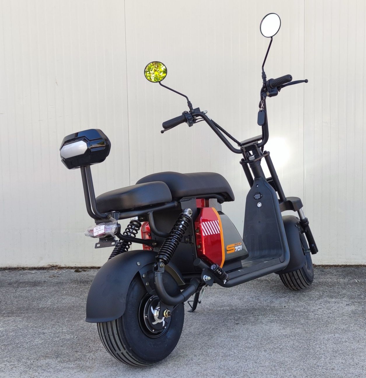 Електрически скутер Чопър Middle 701 500W в червен цвят