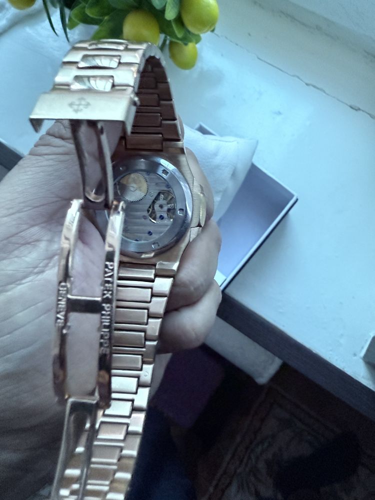 Часы Patek Philippe Nautilus золото АААА