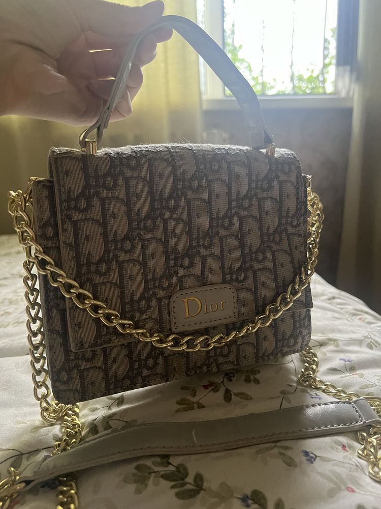 Сумка Dior серого цвета