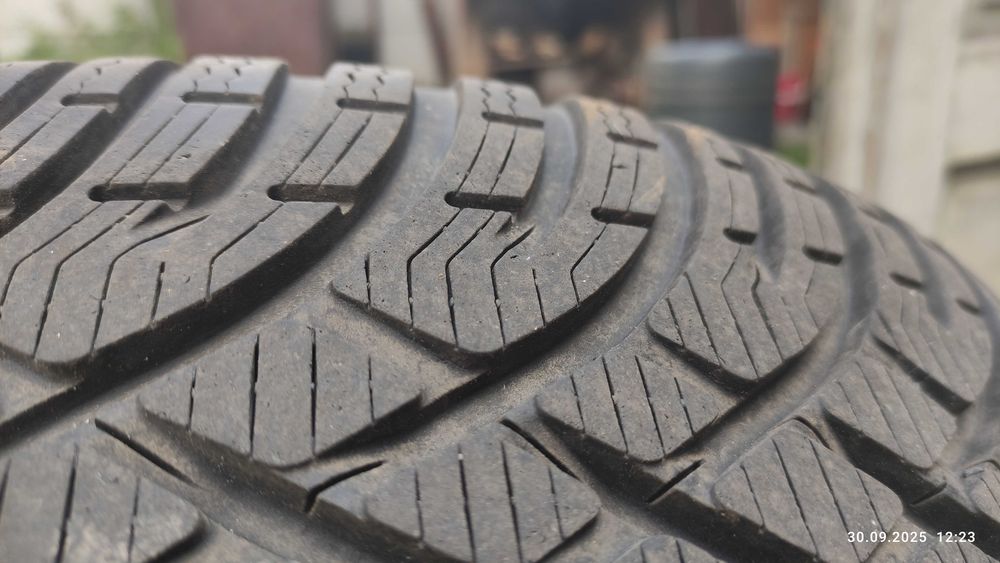 Jenti cu anvelope de iarna BF Goodrich 205/60 R16 Opel, Chevrolet