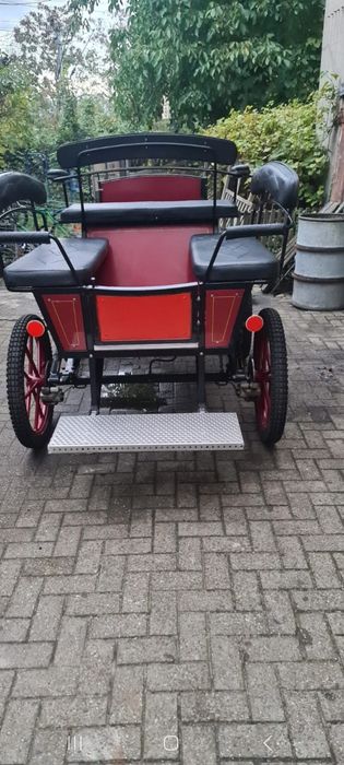 Vând trăsură maraton de 6 persoane