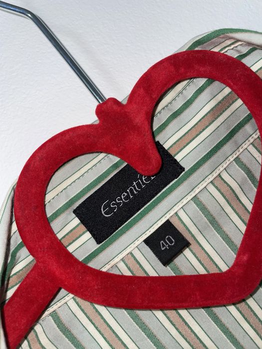 Cămașa cu dungi de dama