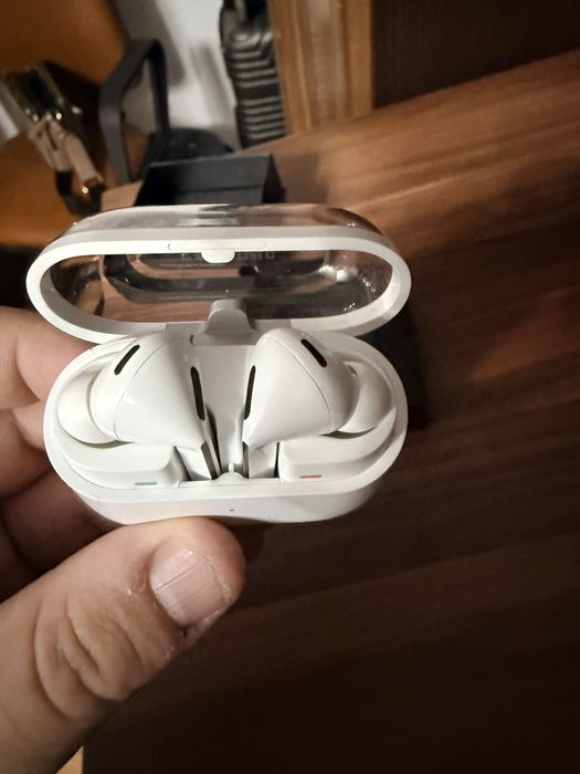 Buds 3 pro ca noi Originale