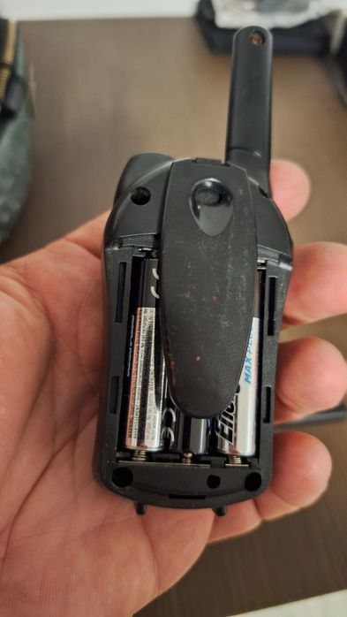 2 statii mini,walkie talkie