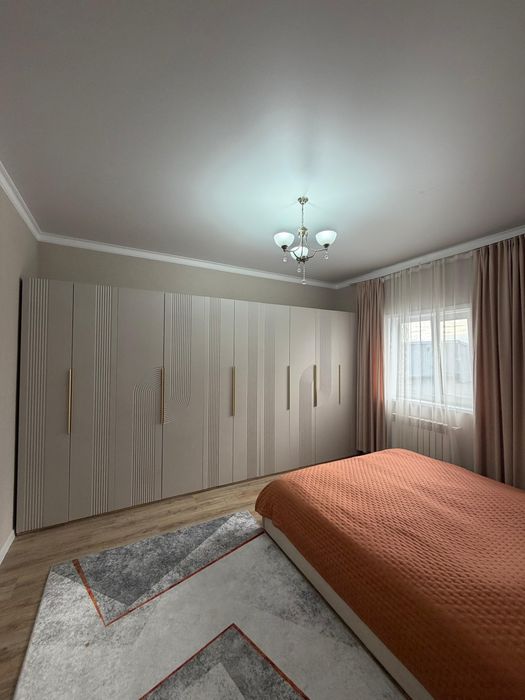 Срочно продам 2х комнатную квартиру 64.3 кв м