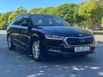 Skoda Octavia 2022 Head up display , portbagaj electric