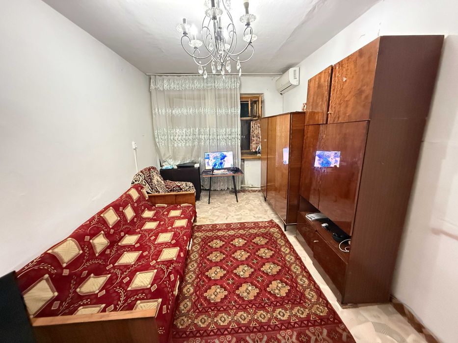 Продается 1-ком квартира  в кирпичном доме 17 мкр-н