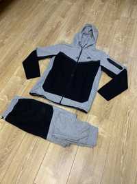 Trening Tech Fleece Nike marimea S,M,L,XL,XXL