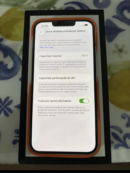iphone 14 de culoare albă 128gb 84 %.