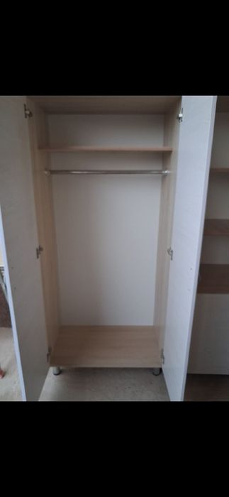 Щкафлар сотилади