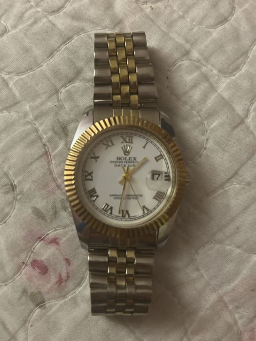 Rolex replica, se vede foarte bine pe mana