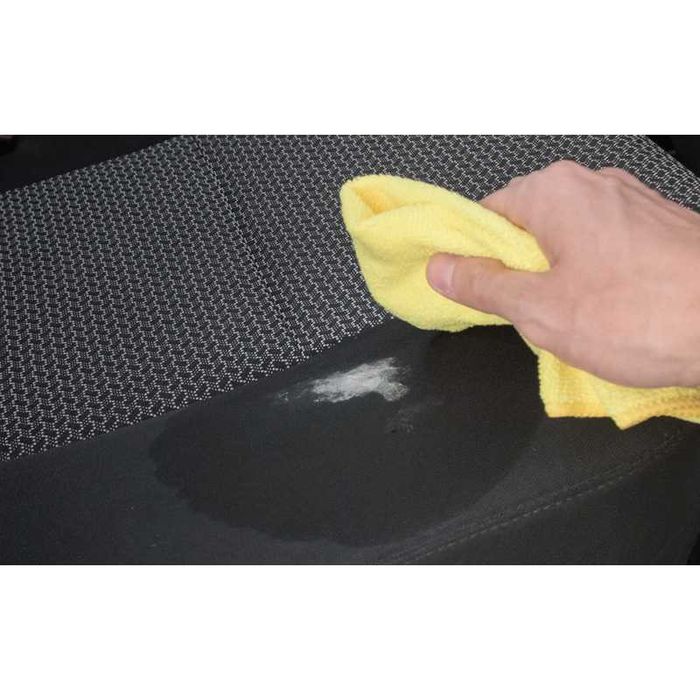 Супер пяна за почистване на кожа, пластмаса и плат CarTech 236мл.