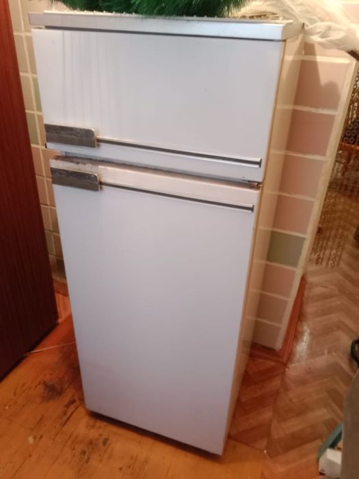 Продается холодильник